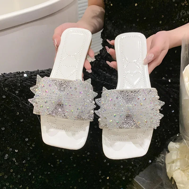Women Summer Shoes  New Fashion Comfortable Non Slip Bow-knot Slippers Outdoor Soft Sole Rhinestone Dress Style Women Sandal